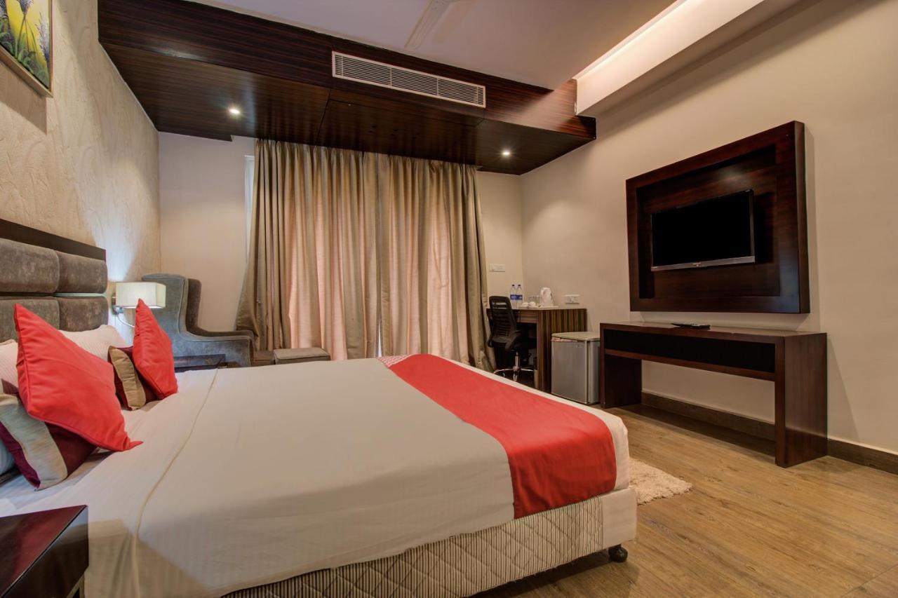 Oyo 3575 The Wave International Hotel Jamshedpur Eksteriør billede
