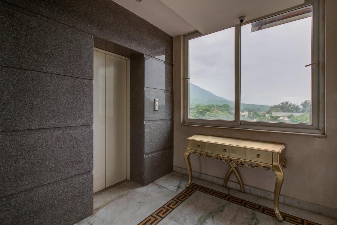 Oyo 3575 The Wave International Hotel Jamshedpur Eksteriør billede