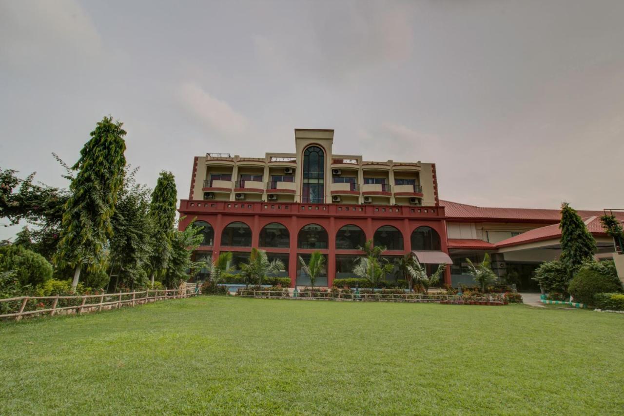 Oyo 3575 The Wave International Hotel Jamshedpur Eksteriør billede