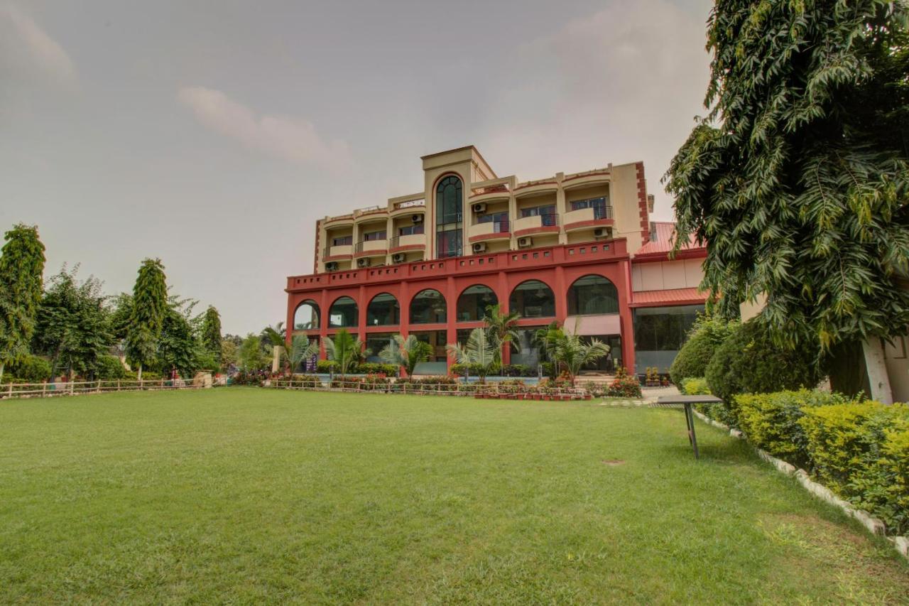 Oyo 3575 The Wave International Hotel Jamshedpur Eksteriør billede