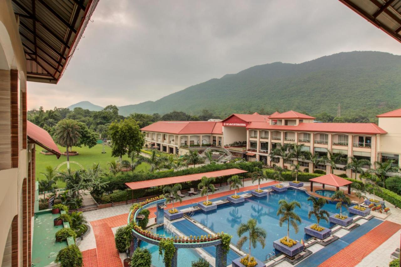 Oyo 3575 The Wave International Hotel Jamshedpur Eksteriør billede