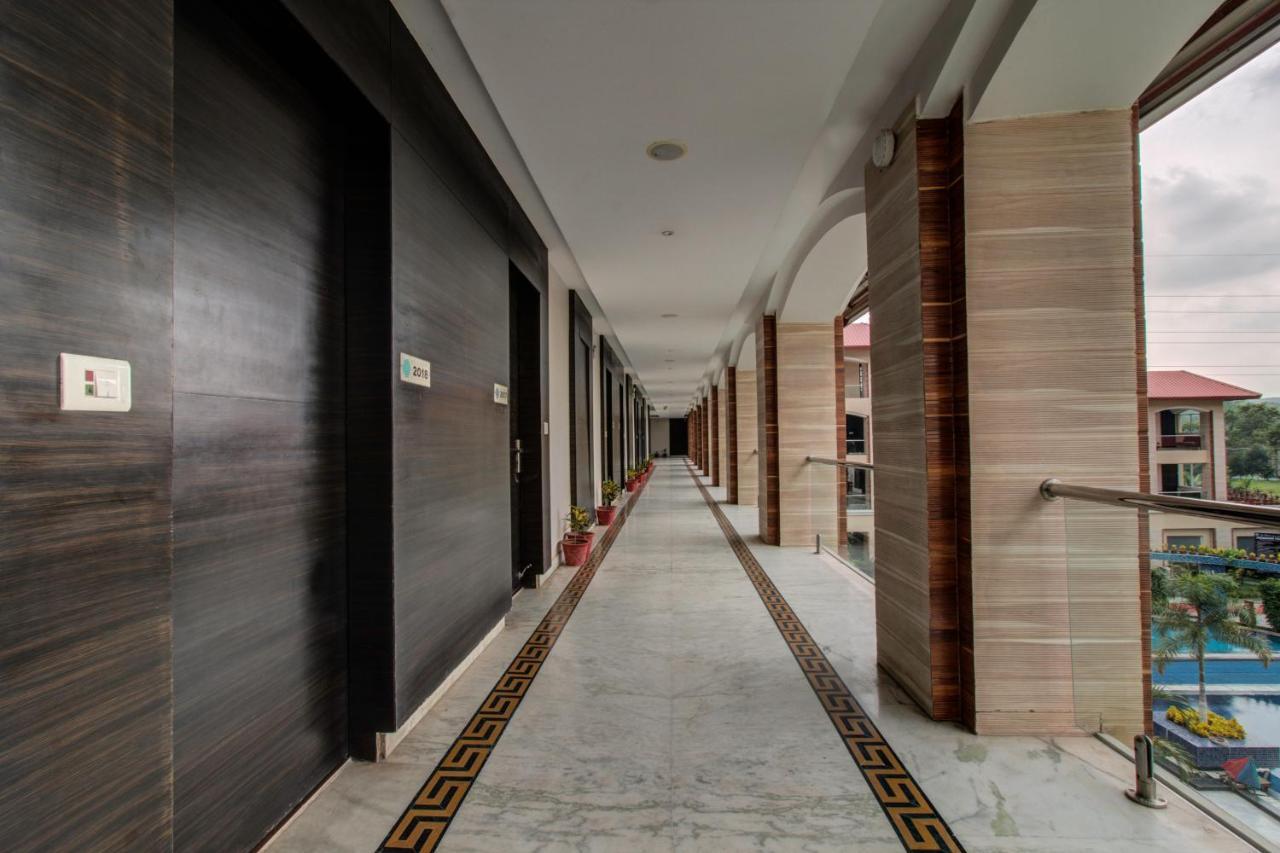 Oyo 3575 The Wave International Hotel Jamshedpur Eksteriør billede