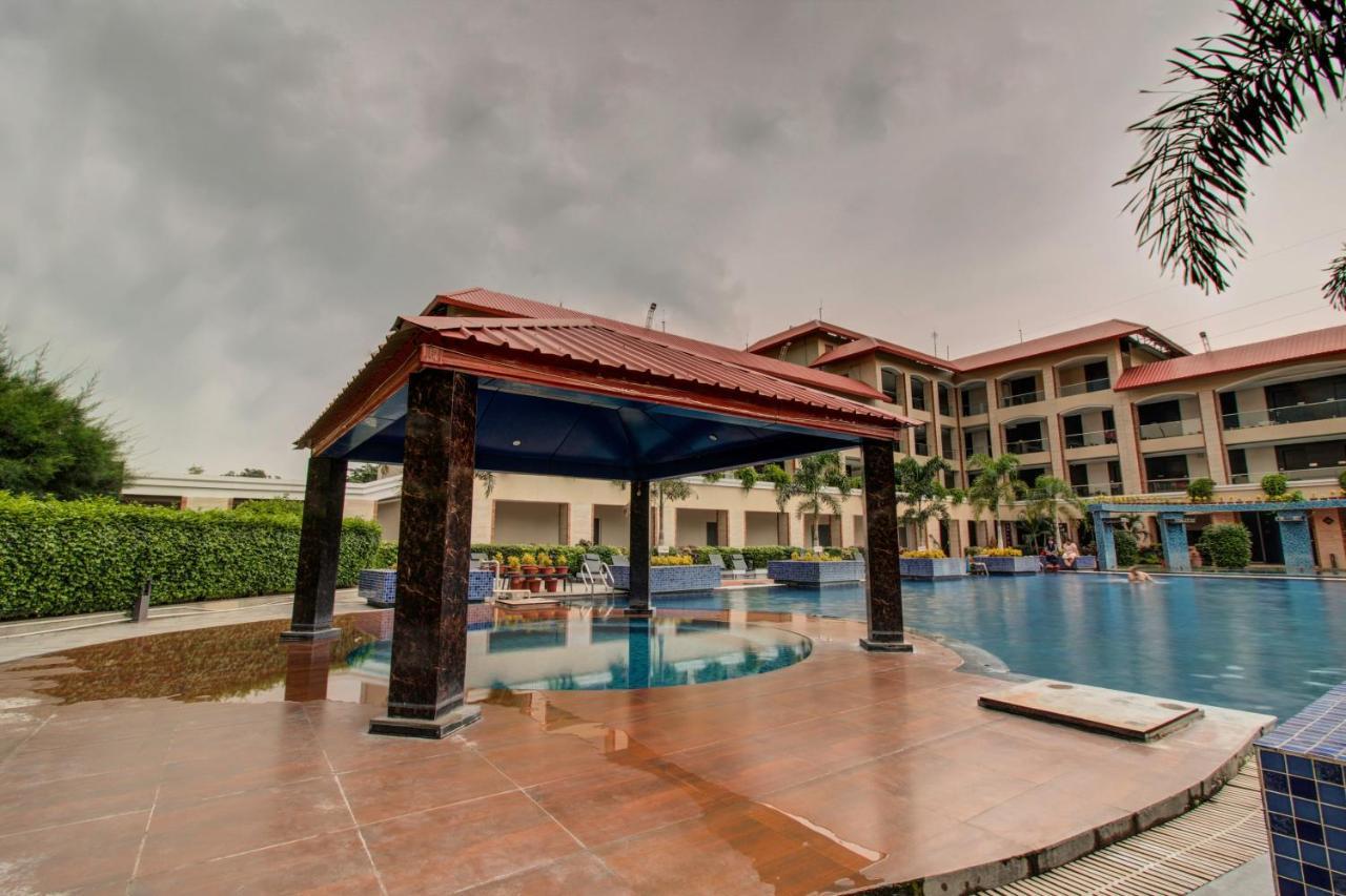 Oyo 3575 The Wave International Hotel Jamshedpur Eksteriør billede